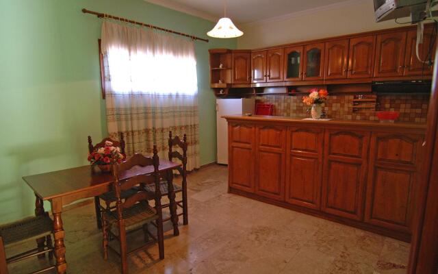 Haroula Apartments