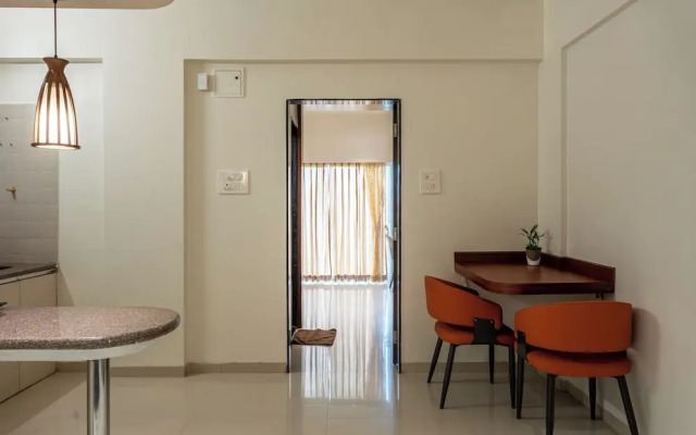 StayBird - Azure Suites Business Hotel