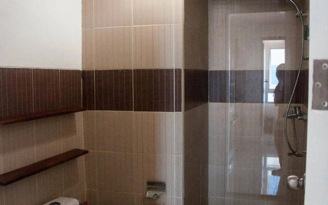 Mactan Seaside Apartments