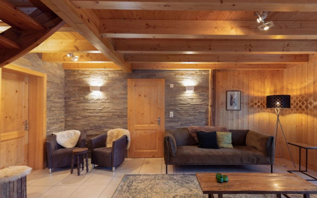 Chalet Belle Roche Recently Renovated Jacuzzi