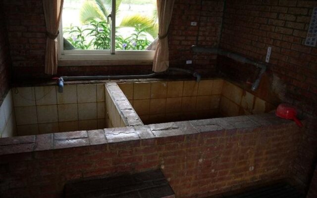 Jixiang Garden Hot Spring