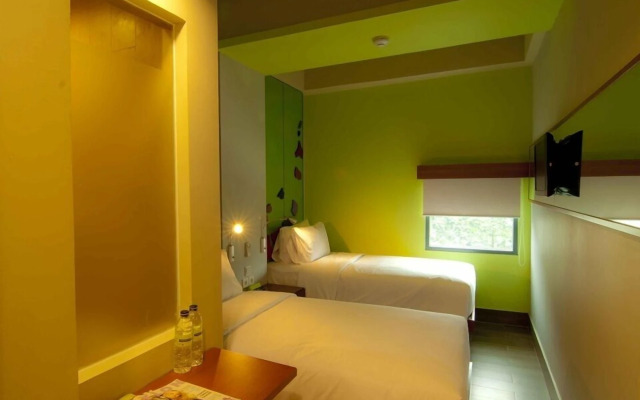 Max One Hotels.Com @ Sabang(Kt)