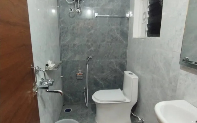Elite Hotel HITECH
