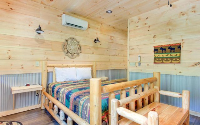 Bearly Hidden, 1 Bedroom, Loft, Resort Pool, Hot Tub, Fireplace, Sleeps 5