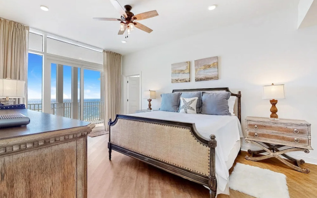 Vista Del Mar 305