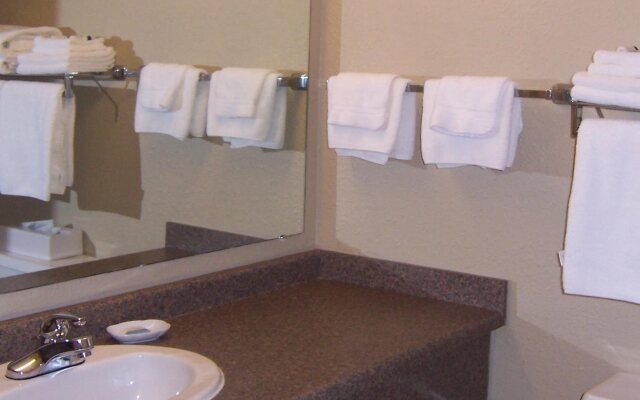 Norwood Inn & Suites