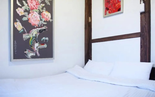 Jeonju Mongyuhwawon Hanok Stay