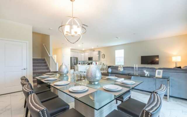 Champions Gate 1501maid