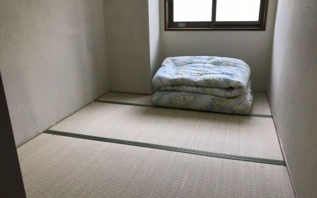 Shirayurisou - Male Only