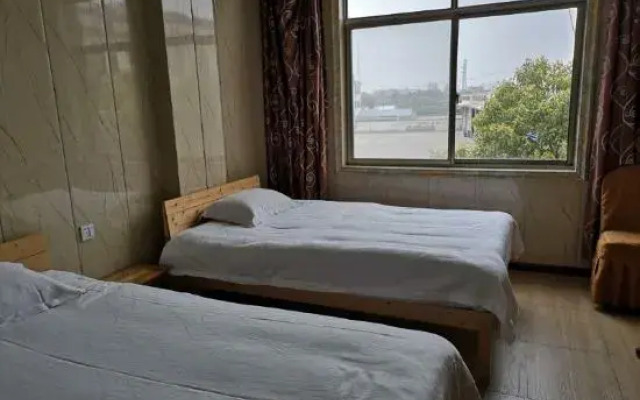 Hexian Yunshan Business Hotel