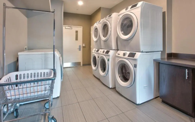 Staybridge Suites Plano - Richardson Area by IHG