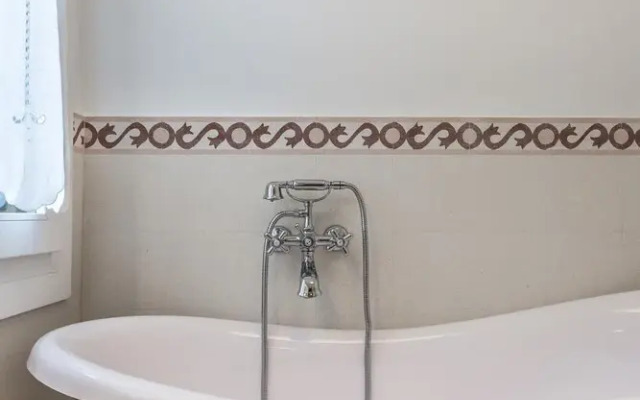 Palazzina Canal - Experience and Enjoy 5 Elegant Bedrooms