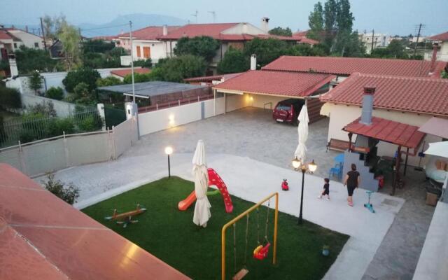 Rea's House Vrachati