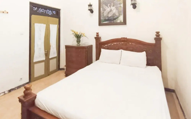 Intayu Homestay RedPartner