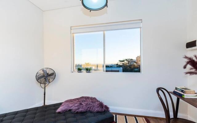 2 Bedroom Apt In Bondi Junction With Parking