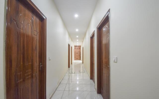 Paradise In by OYO Rooms