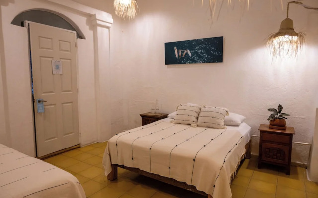 Sayulita Central Hotel