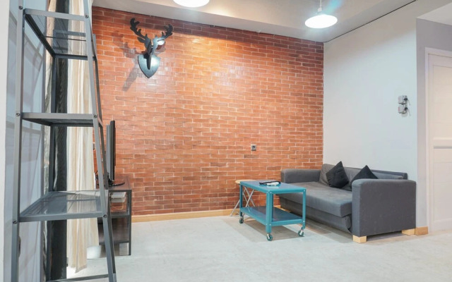 Luxurious 1BR Apartment at Belmont Residence