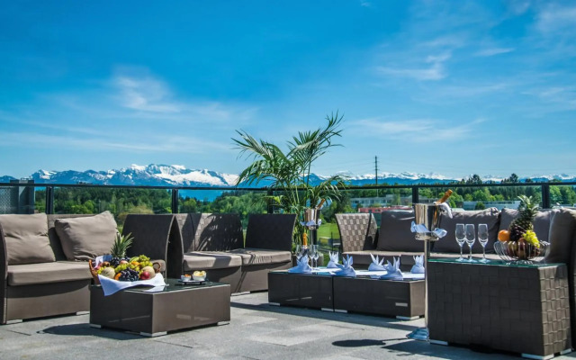 Hotel Swiss Star