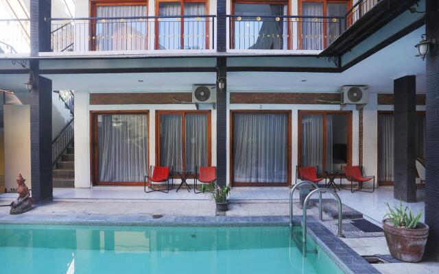 OYO 426 Hotel Gading Resto