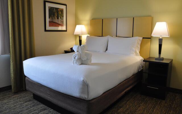 Candlewood Suites Herndon, an IHG Hotel