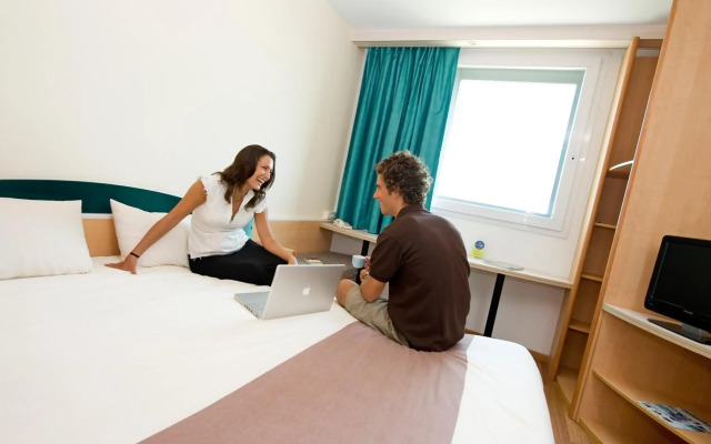 ibis Monterrey Valle