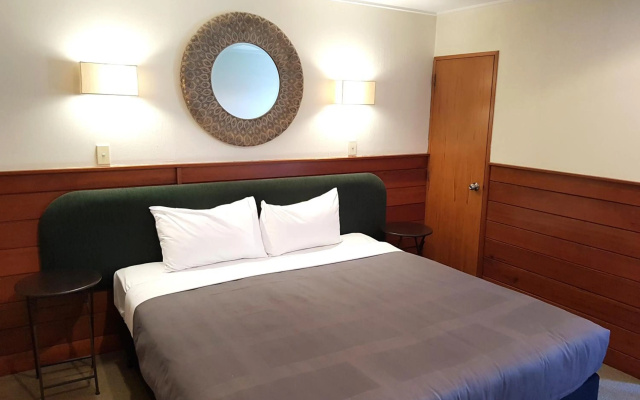St James Apartments – Guest Rooms – Queenstown