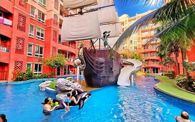 Seven Sea Condo & Water Park Pattaya By the Sea