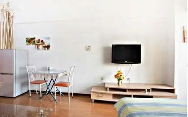 Shenyang Bokexinju Apartment Tiexihaiyun Square Branch