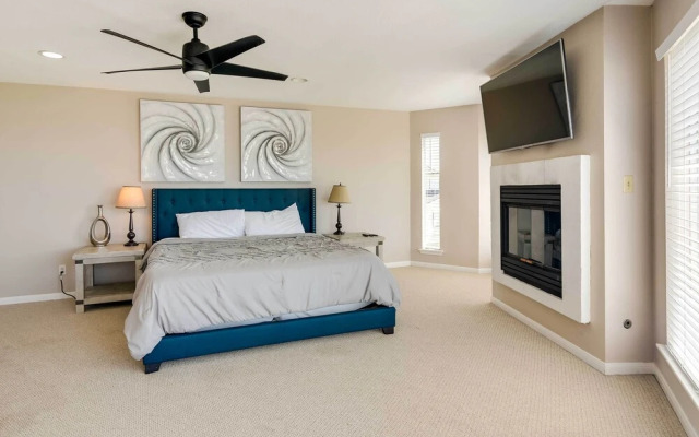 Pet-friendly Galveston Home w/ Wraparound Deck