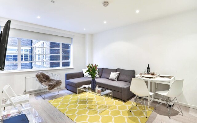 Chelsea Central Luxury Double Bedroom Apartment