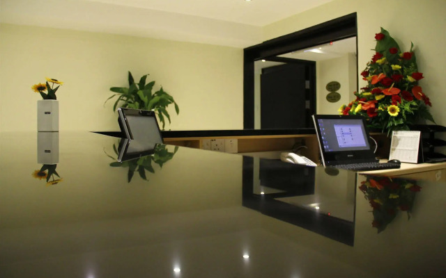 Sunbow Hotel Residency