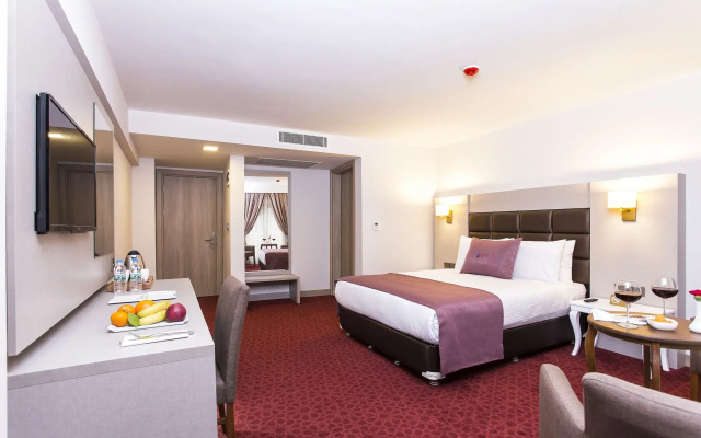 Perla Arya Hotel