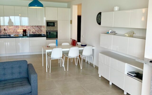 3Br Fuengirola Promenade First Line Beach Apartment With Panoramic Sea Views