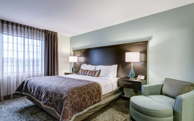 Staybridge Suites O'Fallon Chesterfield by IHG