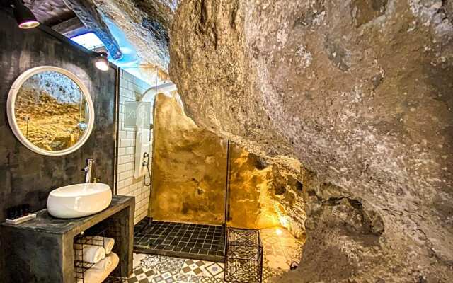 XUQ Grupo de Alojamiento Turístico