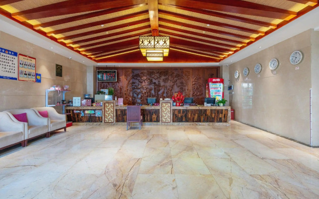 Huashan Hot Spring International Hotel