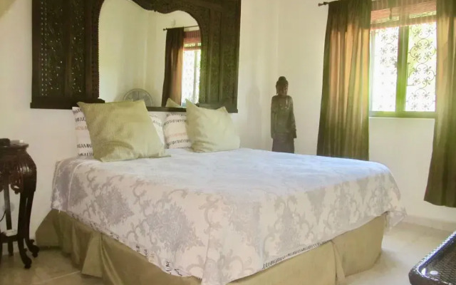 Casa Royal Palms by Playa Paradise