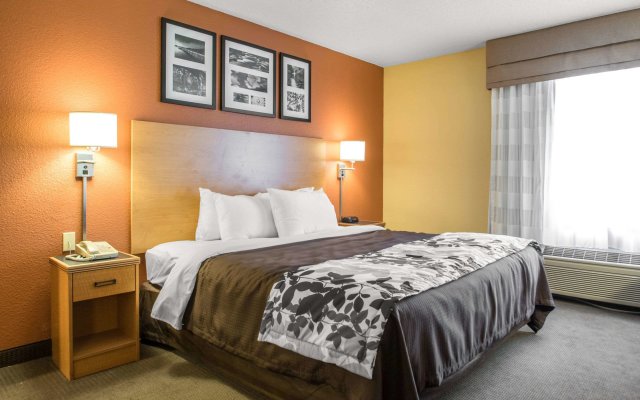 Sleep Inn & Suites Sheboygan I-43