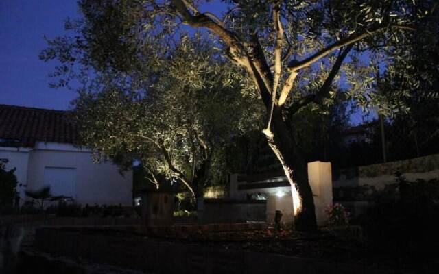 Sea View Apartment Orhideja, Sleeps 4