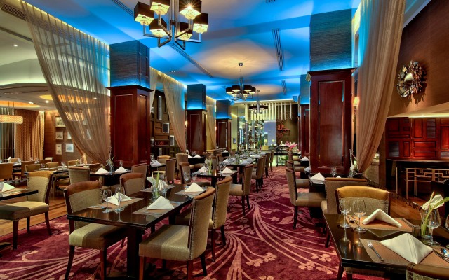 Radisson Suites Bangkok Sukhumvit