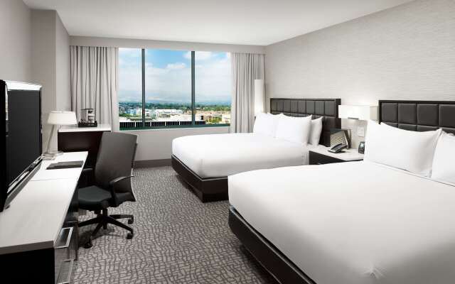 Hilton Woodland Hills / Los Angeles