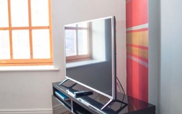 Snug Holiday Home in Gloucester Near Robinswood Hill Park