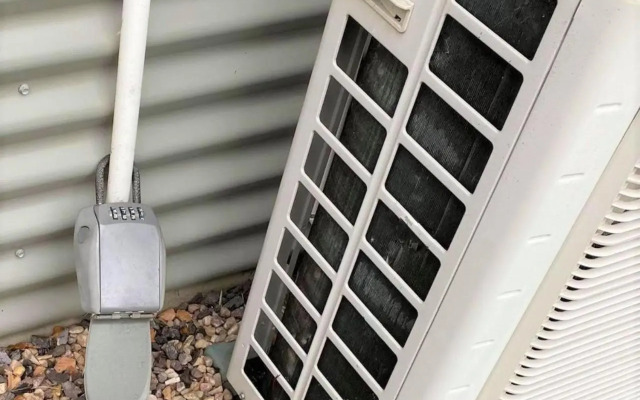 Stylish and Spacious Launceston Villa + Free Wifi