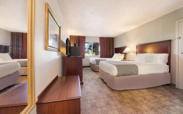 SureStay Hotel by Best Western Thomson