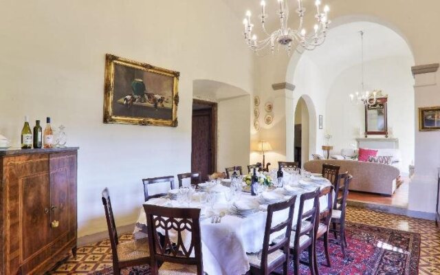 Charming Villa Marcialla