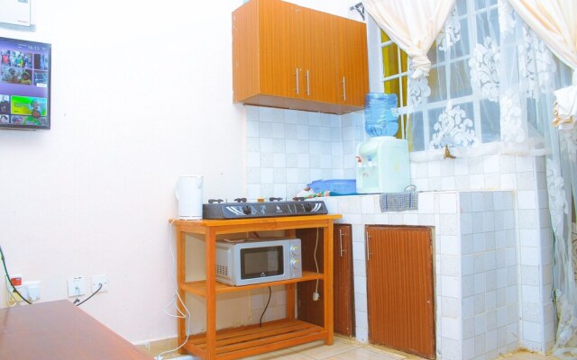 Lux Suites L&N Apartments Utawala