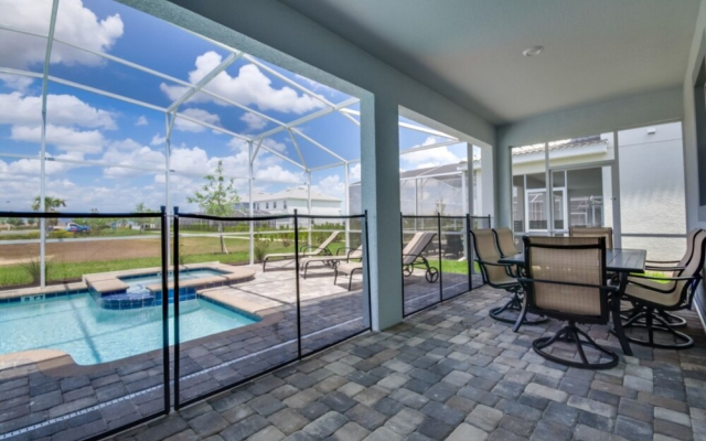 6 Bedroom 5 Bathroom 9045hs