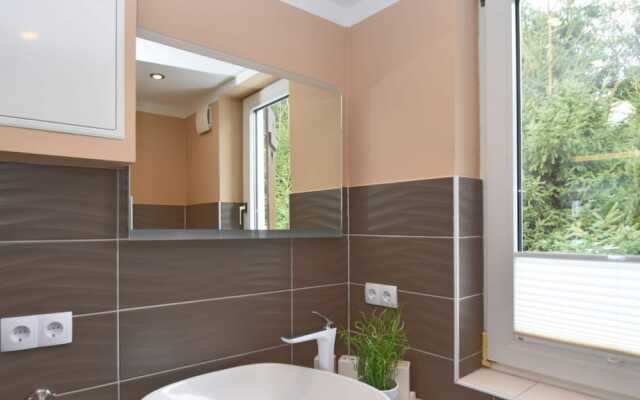 Apartment With Private Terrace