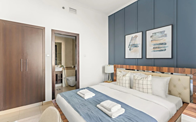 HiGuests - Exceptional Apt with Furnished Terrace By the Sea